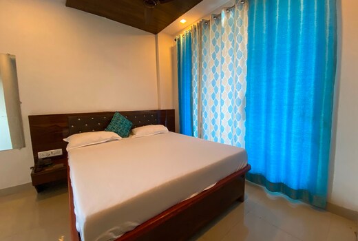 Hotel O Comfort lodging and boarding