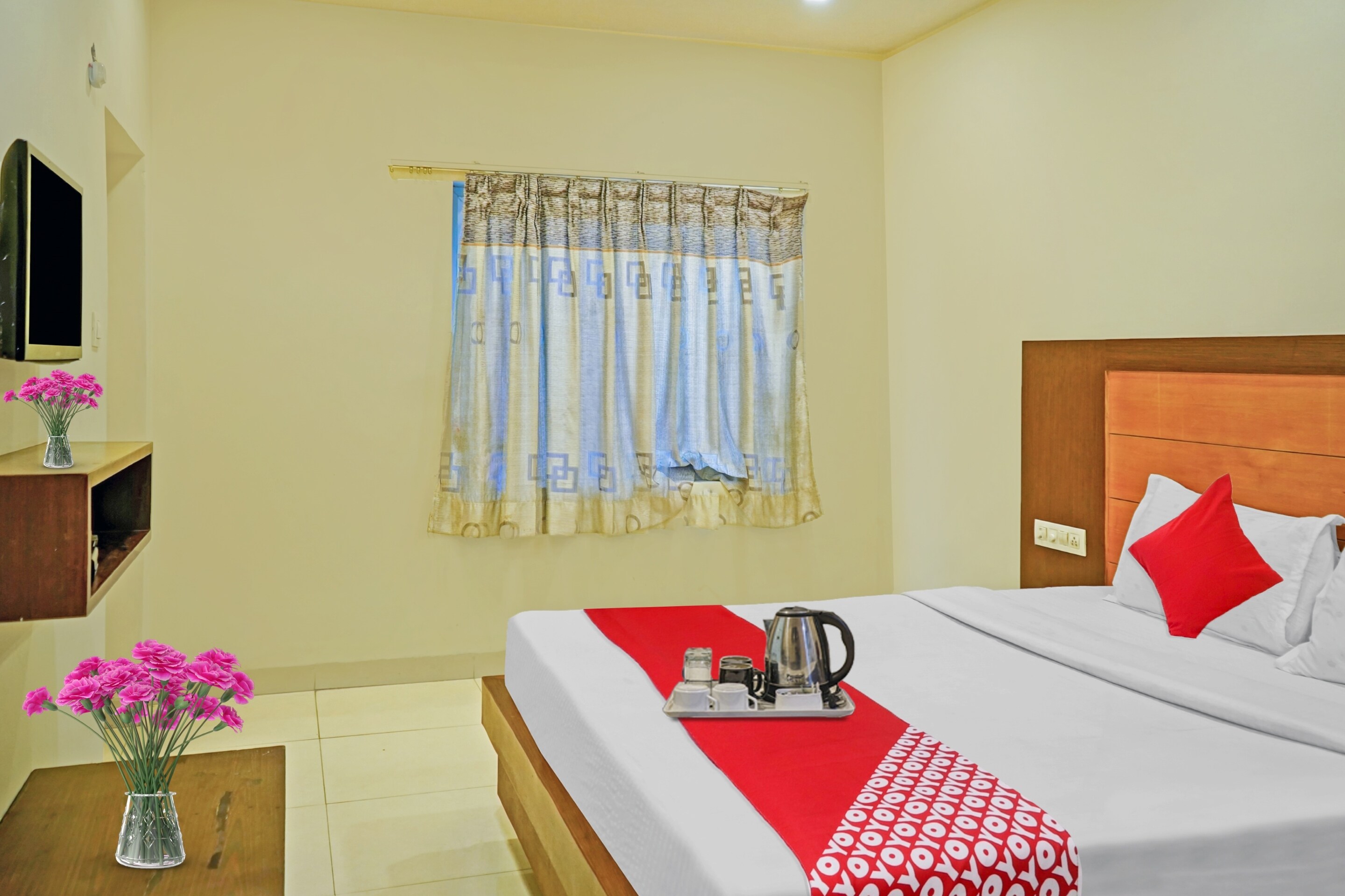 Hotel O Swapna