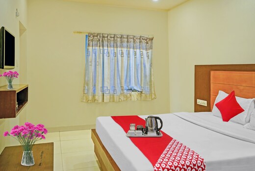 Hotel O Swapna