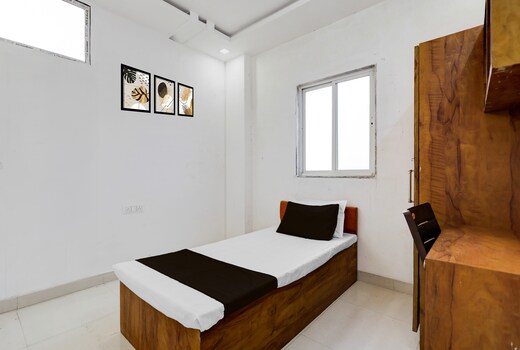 Hotel O Ramanam Residency