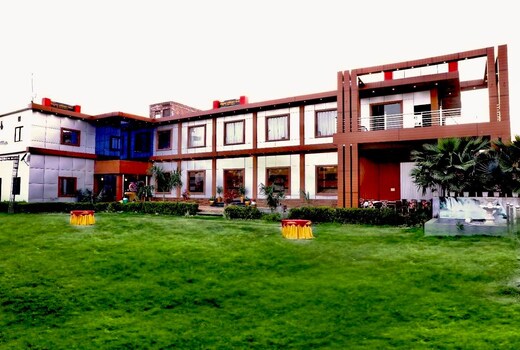 Hotel Baikunth Radhika