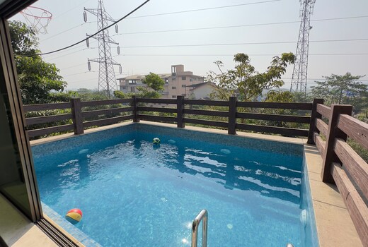 Stay Villa with Rooftop Pool, Lonavala