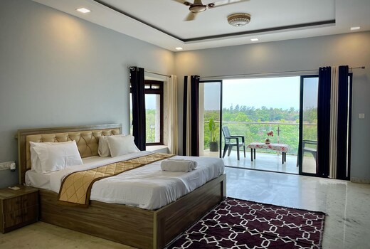 Mountain Breeze Villa