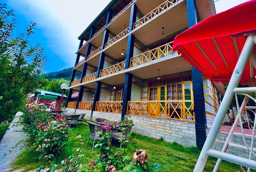 Naina Rockland Manali