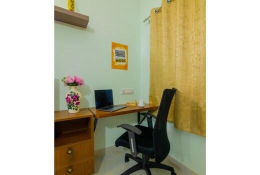 Awesome studio unit in 2nd floor