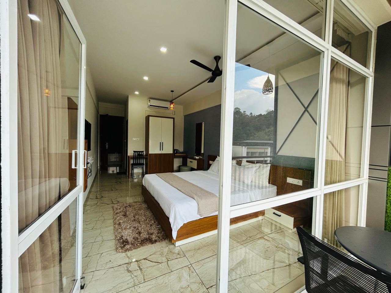 Dream Wagon Hotel