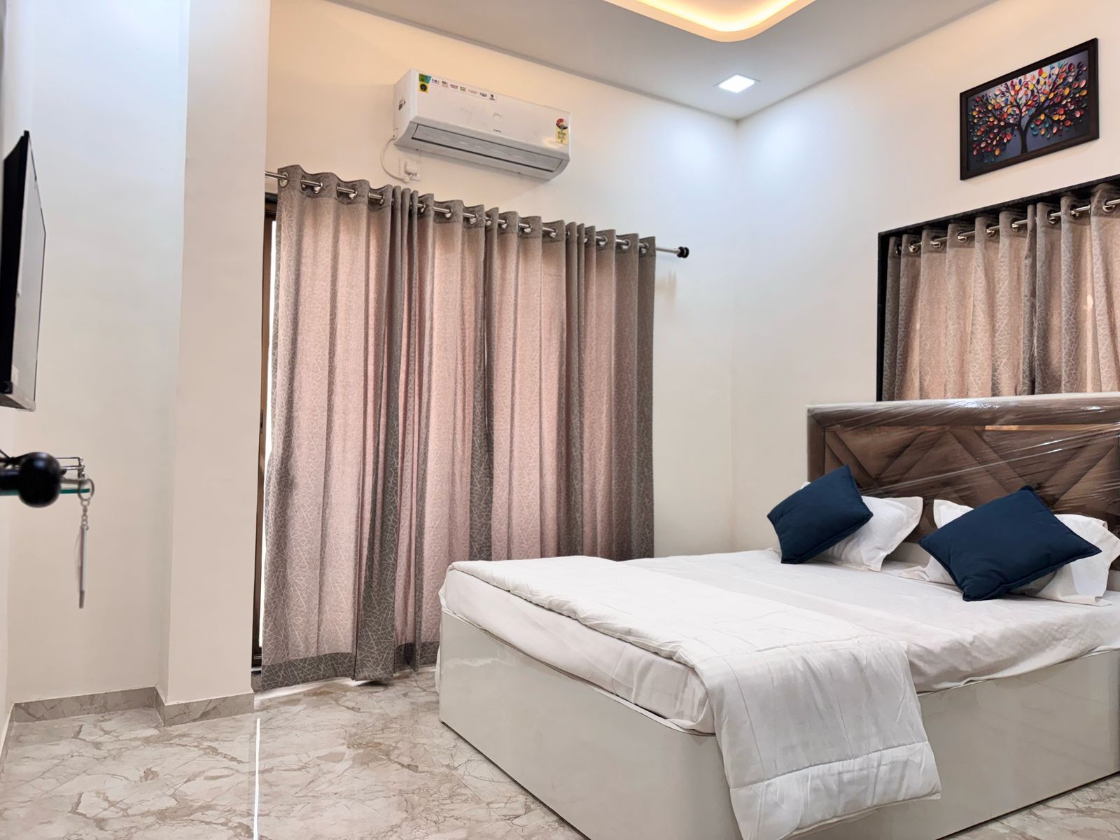 Hotel Devendra and Lodging