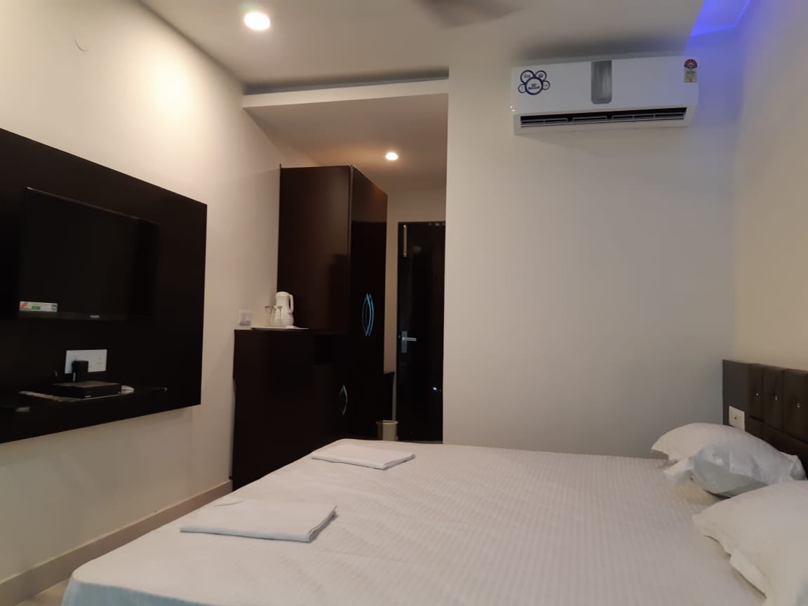 JEWEL HOTEL