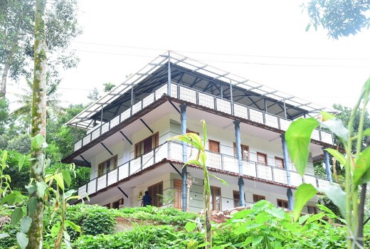 East West Farmstay