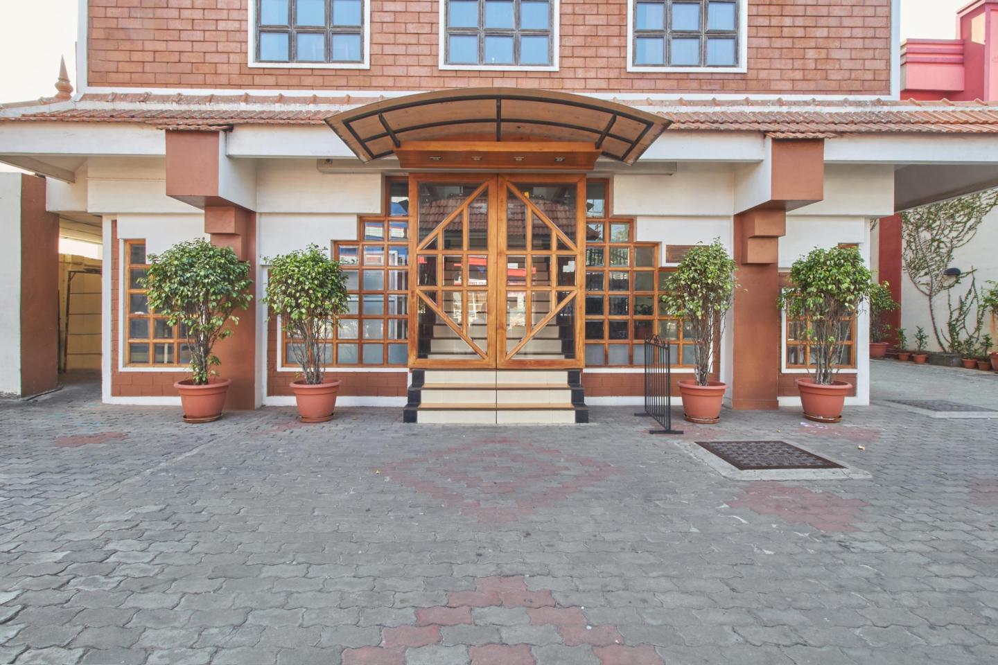 Nani Hotel