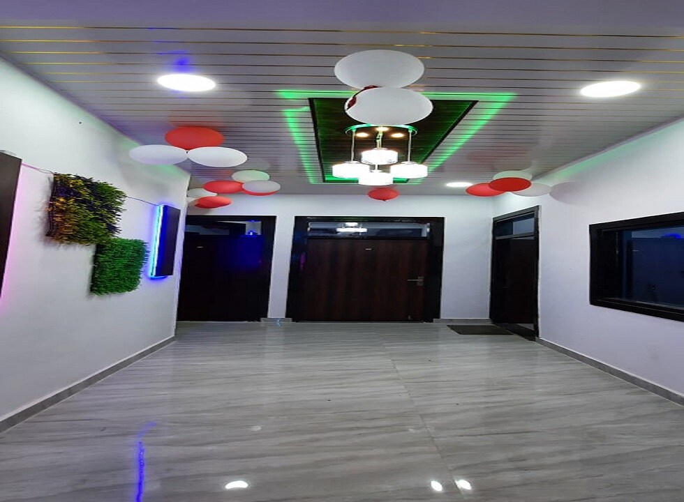 The Taj King Residency