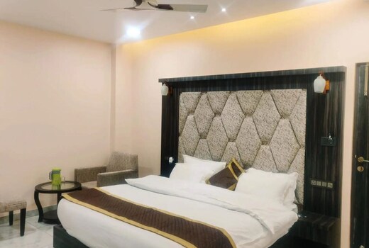The White Hill Resort