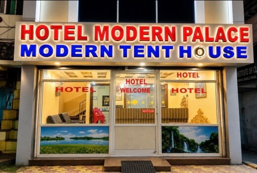 Hotel Modern Palace