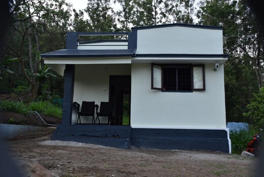Pambaar river view Homestay
