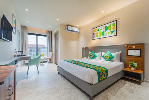 Treebo Raahgir Suites