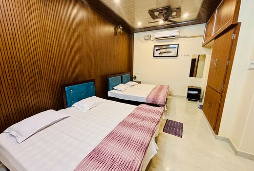 Chaurasia Homestay