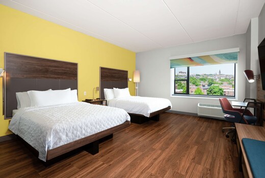 Tru By Hilton Baltimore Harbor East, MD