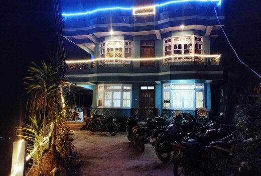 Roofscape Homestay