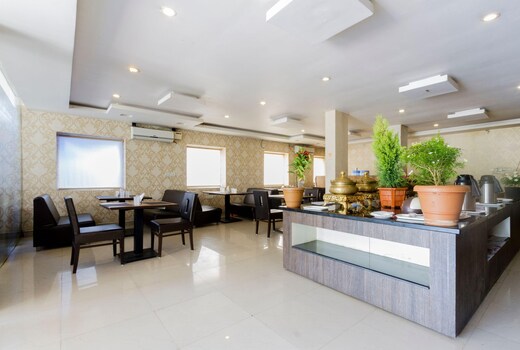 Hallmark Inn - Kondapur