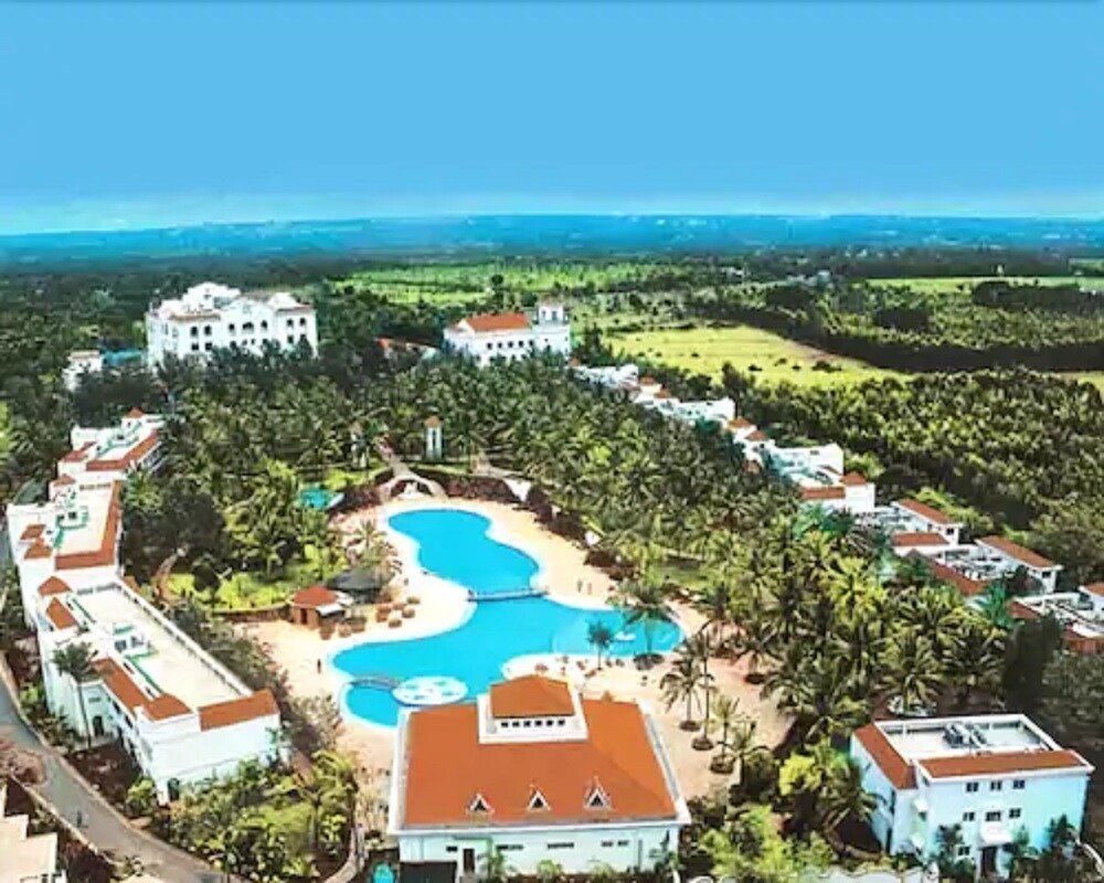 The Golden Palms Hotel & Spa