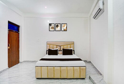 HOTEL O NEW HIGHWAY Kannauj Railway Station