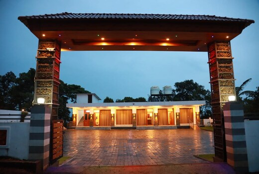 Frost Cove Resort