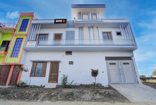 SPOT ON Royal Homestay