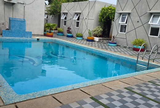 Viragoo Hotel