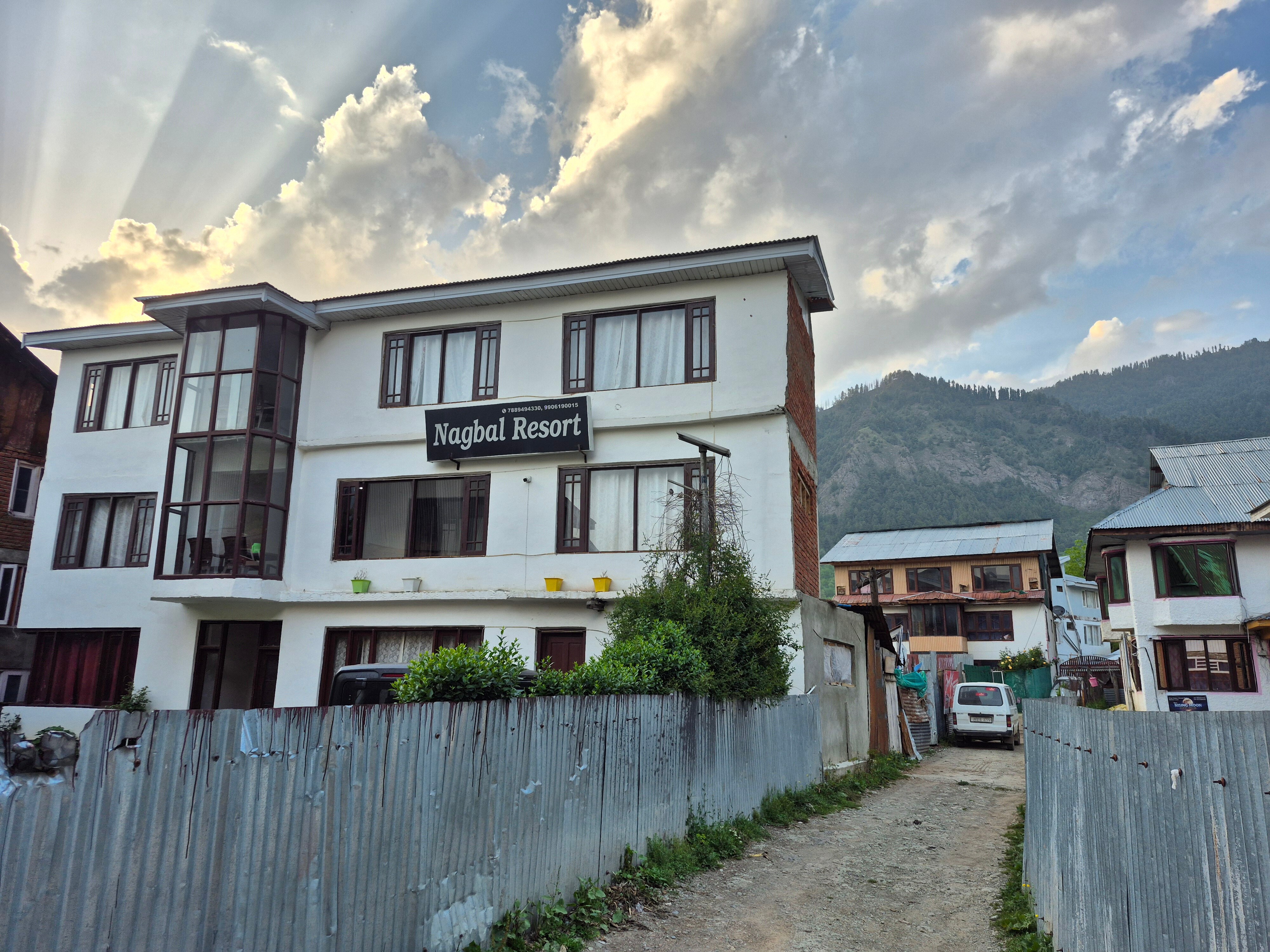 Hotel Nagbal Resort (Friendly Budget Stay in Pahalgam)