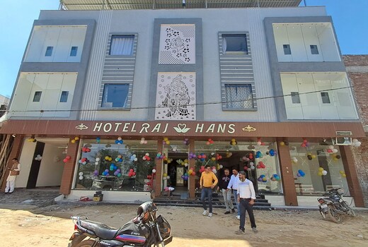 HOTEL RAJ HANS