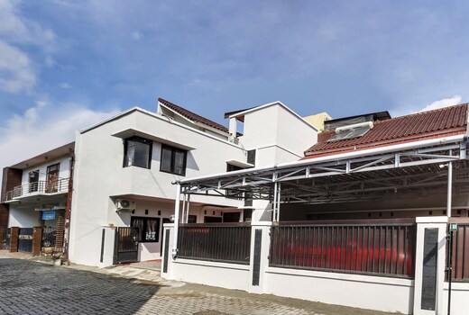 Hotel O Nathania Exclusive