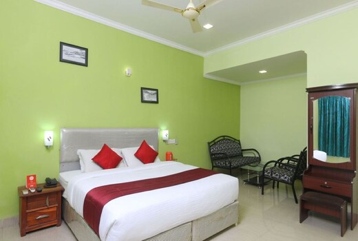 Hotel MNR Grand