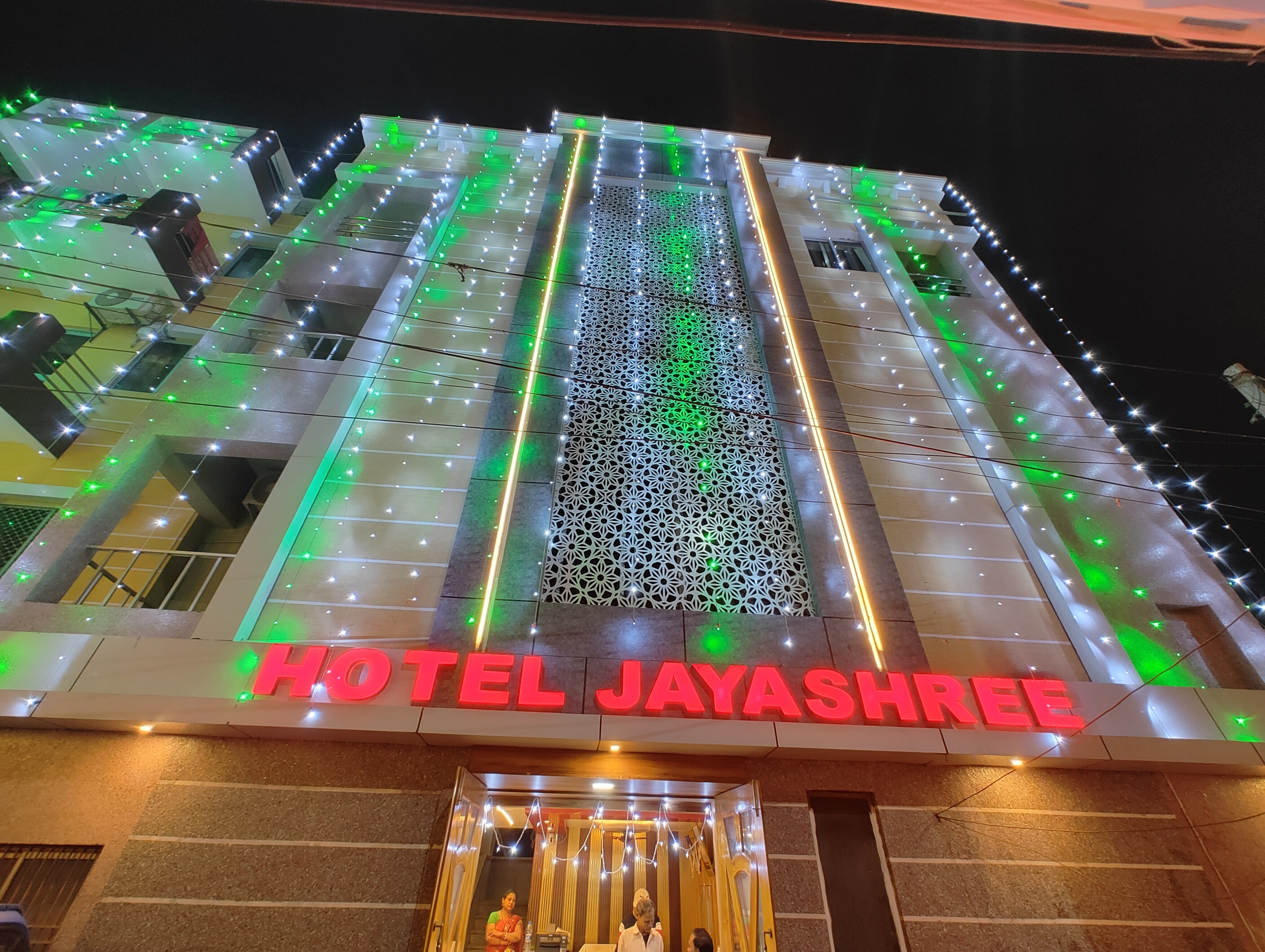HOTEL JAYASHREE, 100 MTRS FROM SEA BEACH