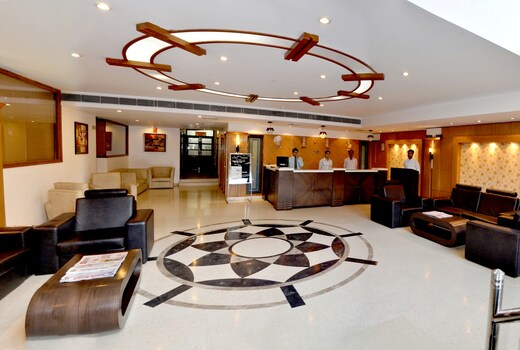 Hotel Queens Tower