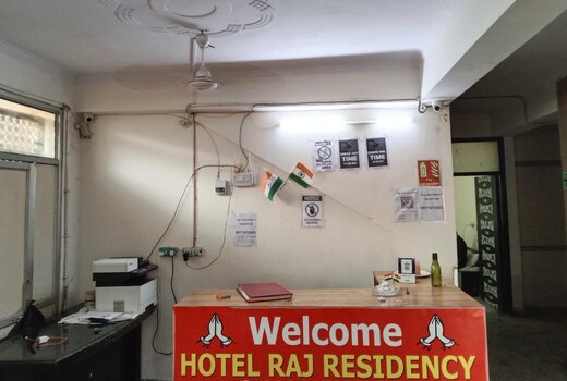Hotel Raj Residency
