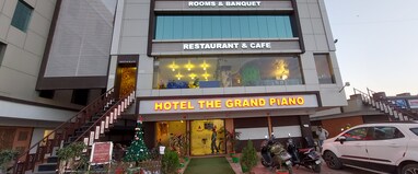 Hotel The Grand Piano