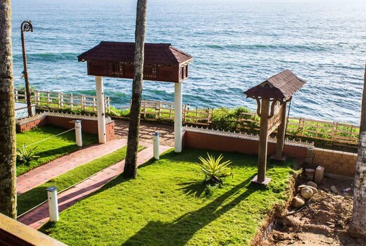 Clafouti Beach Resort