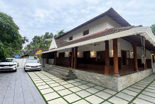 Thamburan Veedu, Cochin