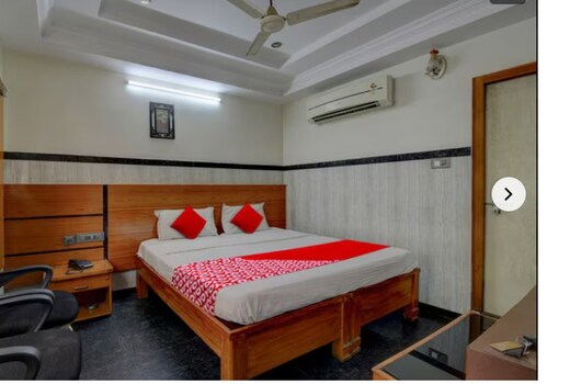 Hotel Yuvaraj Palace