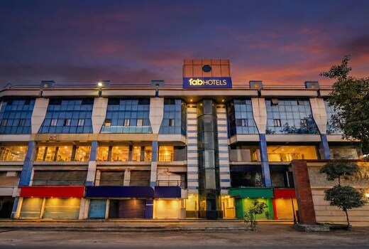 FabHotel Anjani