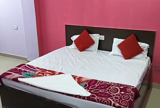 Hotel O KK Palace