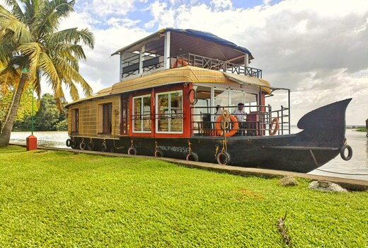 Olala Cruises