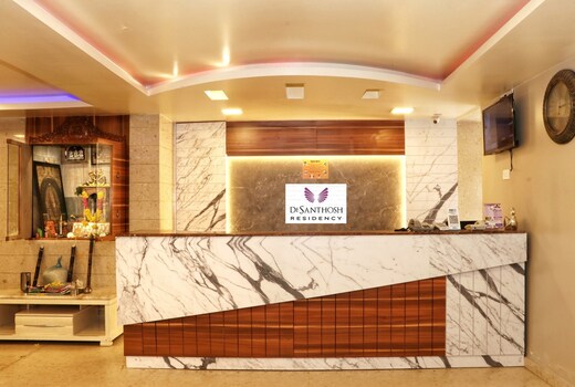 De Santhosh Residency