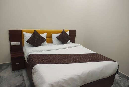 The Om palace home stay