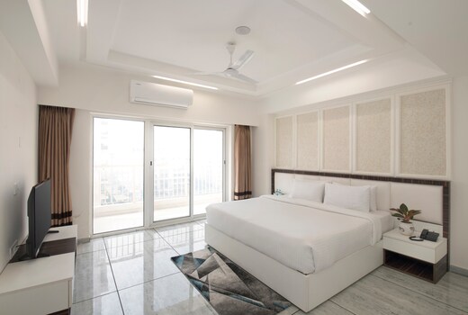 VVIP SUITES THE TROT