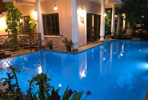 Mandaram villas Private rooms with common pool view 200m from Marari beach