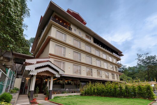 Clarion Hotel De Renees Gangtok ( 5km from MG Marg)