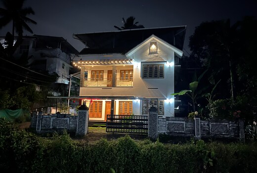 Safari Home Stay
