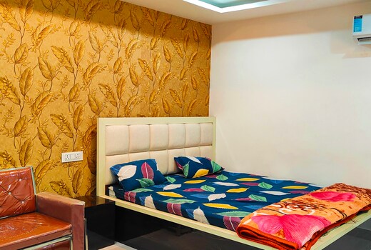Hotel Shashi Pushp & Banquet Hall