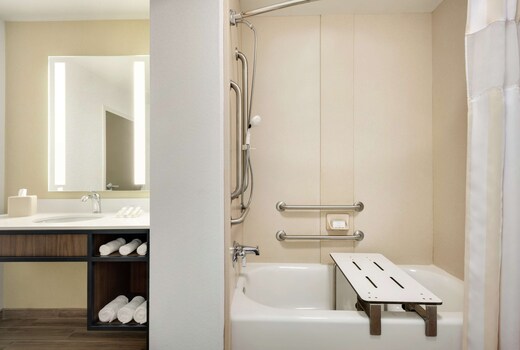 Hilton Garden Inn Dubuque Downtown